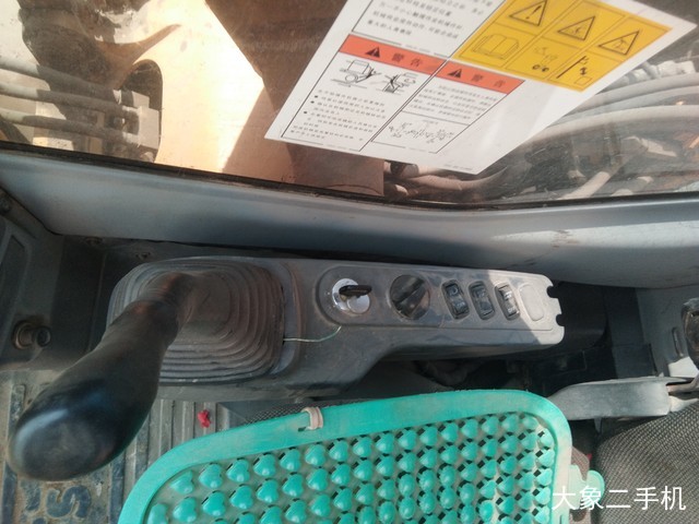 小松 PC130 挖掘机