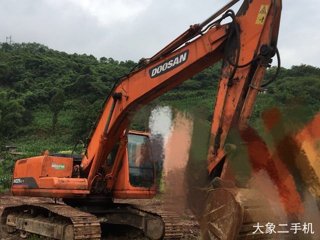 斗山 DH225LC-7 挖掘机