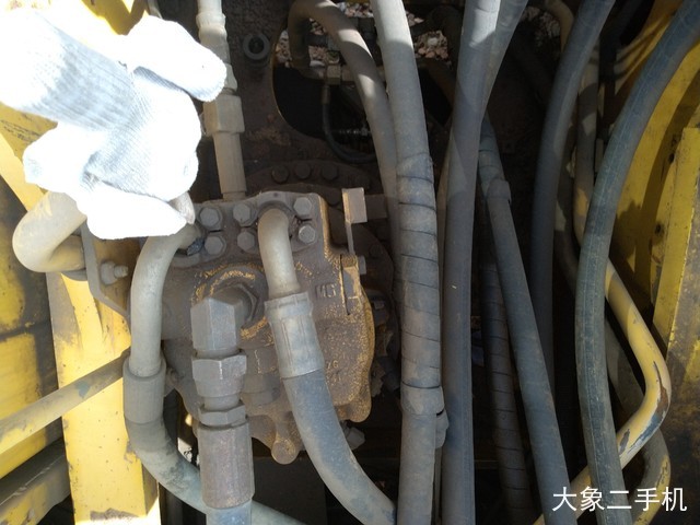 小松 PC240LC-8 挖掘机