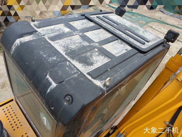 龙工 LG6225E 挖掘机