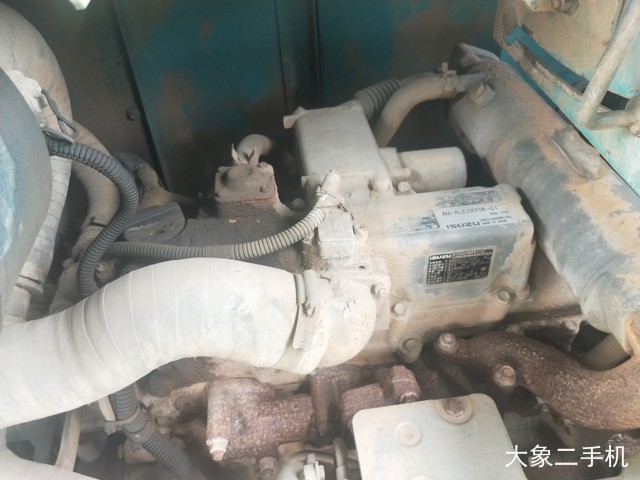 神钢 SK75-8 挖掘机