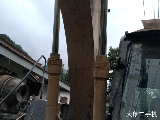 凯斯 CX130B 挖掘机