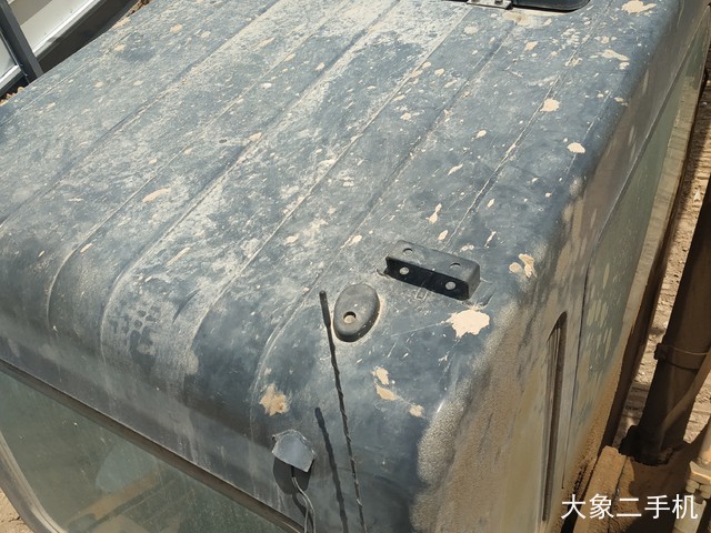 现代 R225LC-7 挖掘机