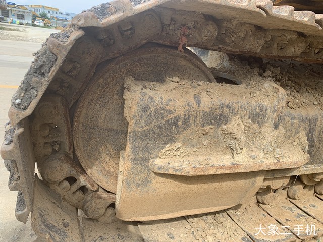 龙工 LG6225 挖掘机