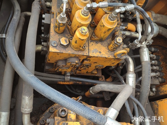 三一重工 SY235C 挖掘机