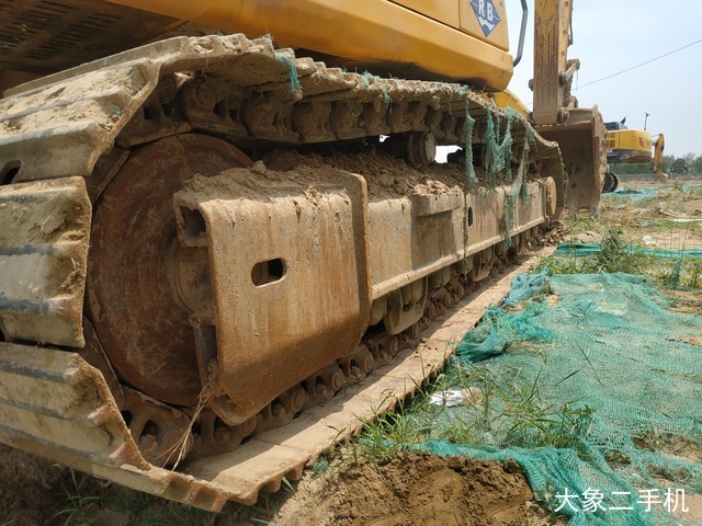 徐工 XE370CA 挖掘机