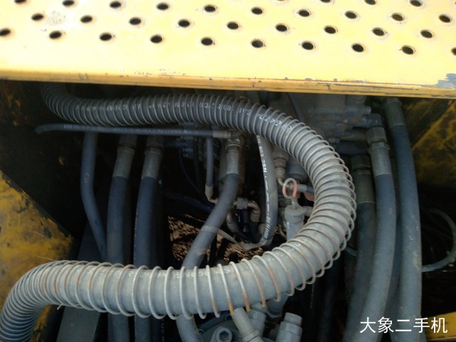 沃尔沃 EC210BLC 挖掘机