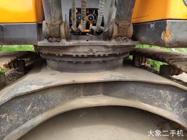 三一重工 SY285C-8 挖掘机