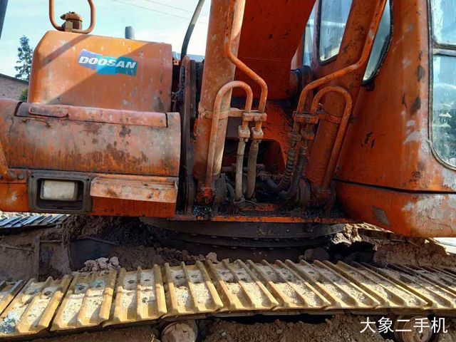 斗山 DH220LC-7 挖掘机