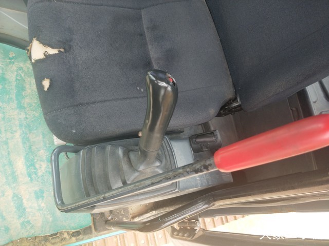 神钢 SK75-8 挖掘机