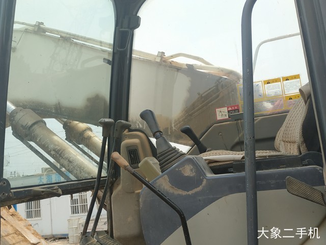 中联重科 ZE230 挖掘机