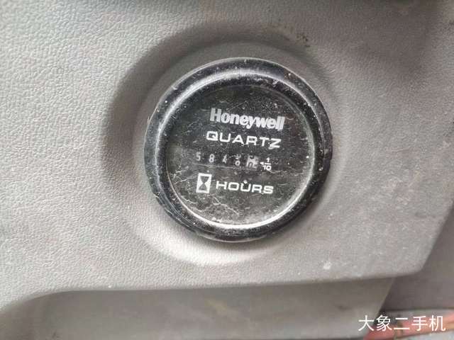 现代 R80-7 挖掘机