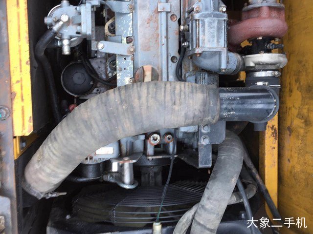 山东临工 LG6150E 挖掘机