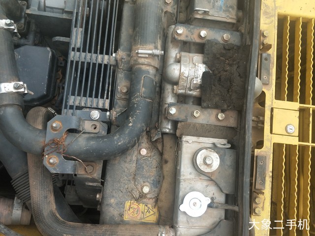 小松 PC240LC-8 挖掘机