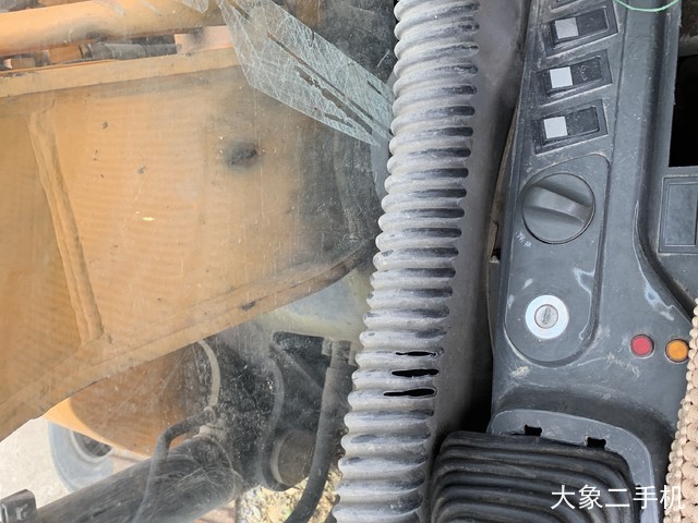 三一重工 SY135C-8 挖掘机