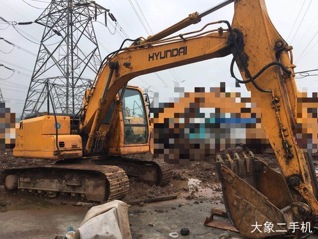 现代 R150LC-7 挖掘机