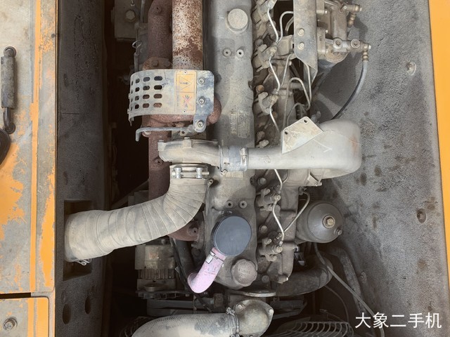 现代 R215-7 挖掘机