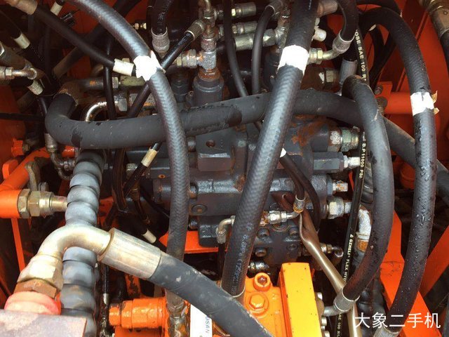 斗山 DX150LC 挖掘机