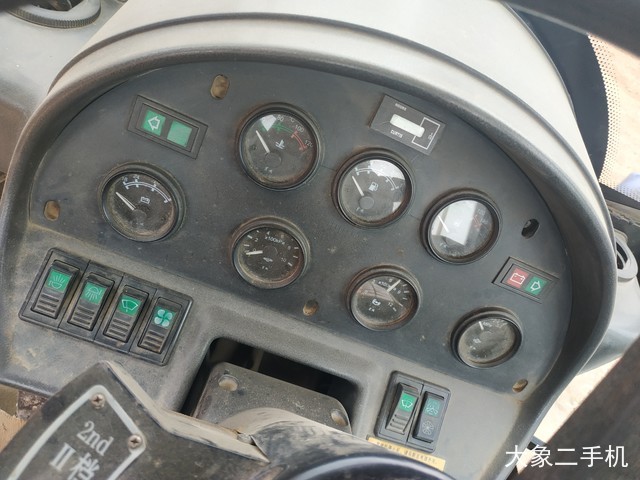 成工 CG955 装载机