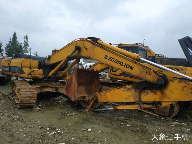 中联重科 ZE360E 挖掘机