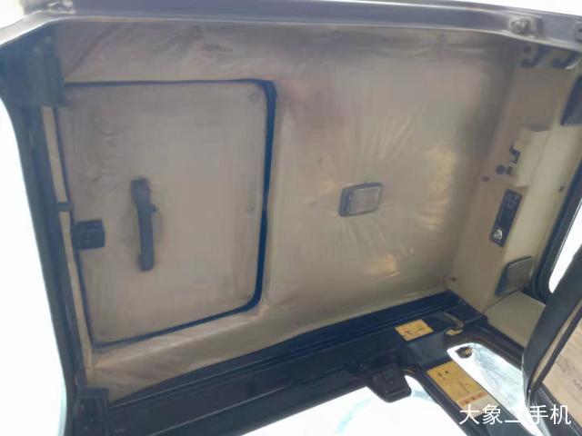 现代 R225LC-7 挖掘机