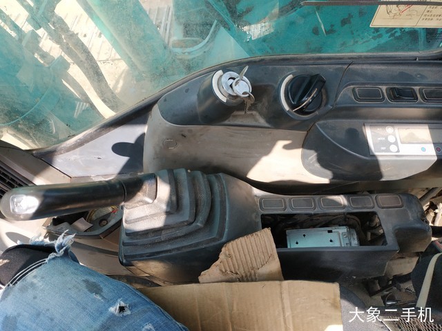 神钢 SK260LC-8 挖掘机