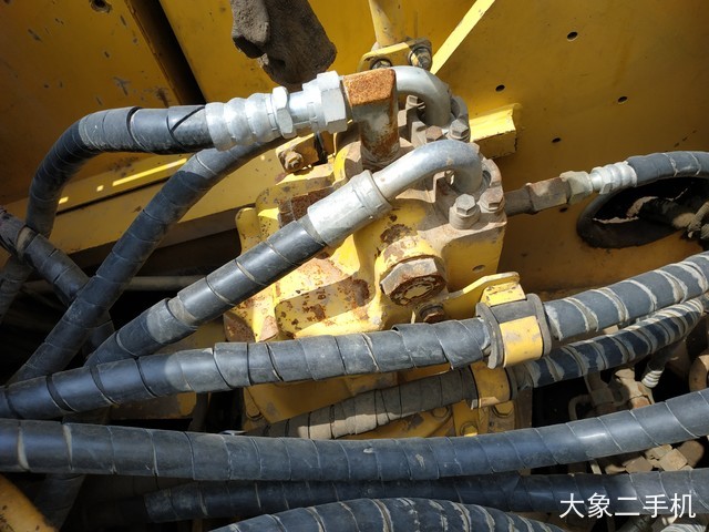 小松 PC240LC-8 挖掘机