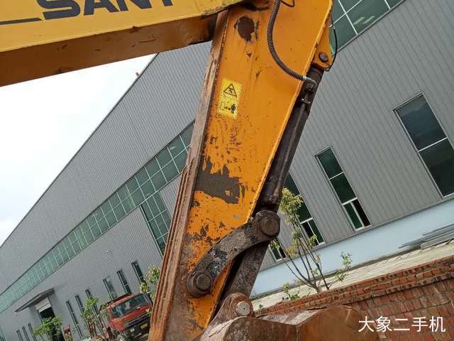 三一重工 SY235C 挖掘机