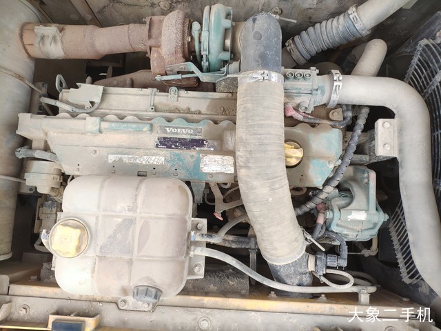 沃尔沃 EC300DL 挖掘机