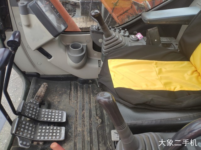 日立 ZX70-5G 挖掘机