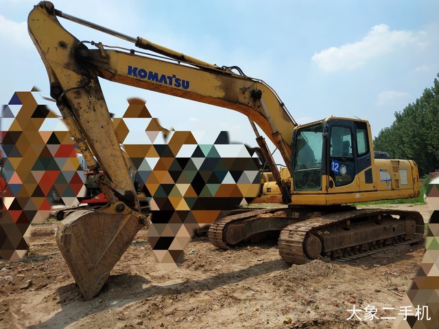 小松 PC240LC-8 挖掘机