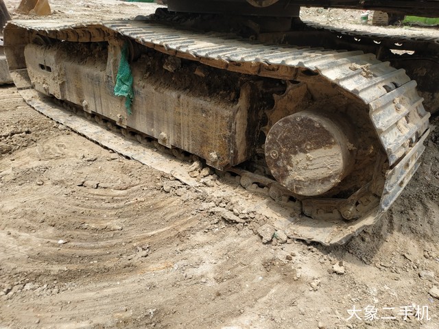 现代 R60-7 挖掘机