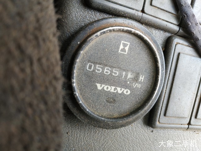 沃尔沃 EC210BLC 挖掘机