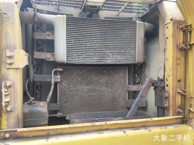 小松 PC220-7 挖掘机