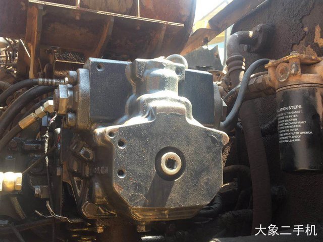小松 PC220-8 挖掘机