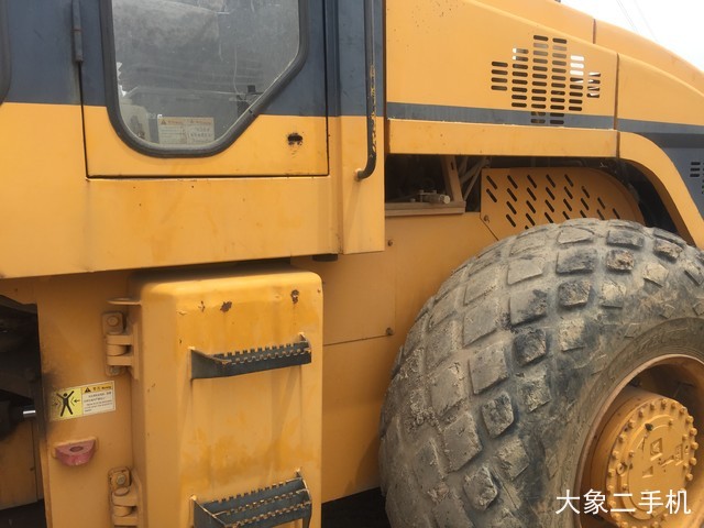 龙工 LG520B机械驱动 压路机