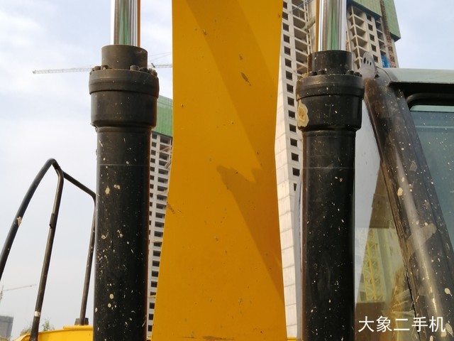 杰西博 JS240LC 挖掘机