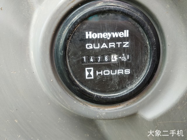 神钢 SK210LC-8 挖掘机