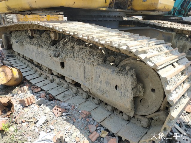 小松 PC220-7 挖掘机