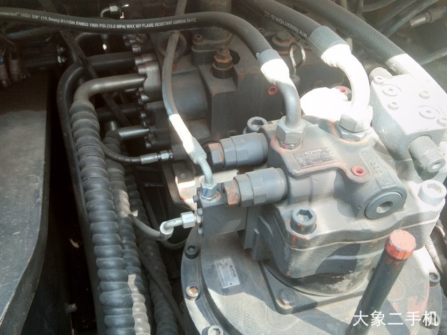 徐工 XE370CA 挖掘机