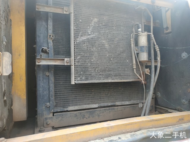 沃尔沃 EC210B 挖掘机