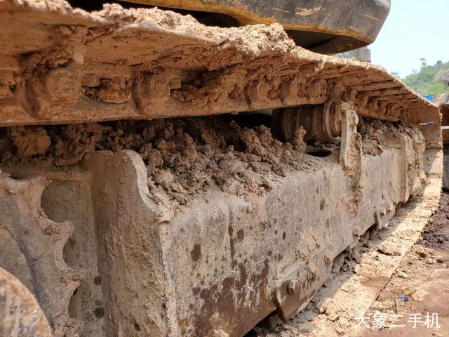 现代 R60-9 挖掘机