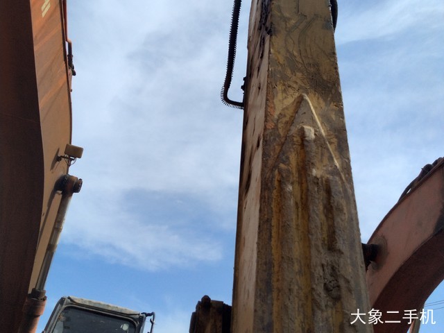 小松 PC240LC-8 挖掘机