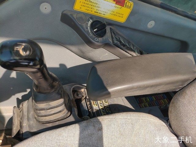 沃尔沃 EC240BLC 挖掘机