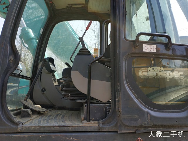 神钢 SK250-8 挖掘机
