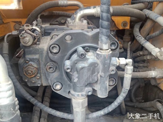 三一重工 SY135C-9 挖掘机