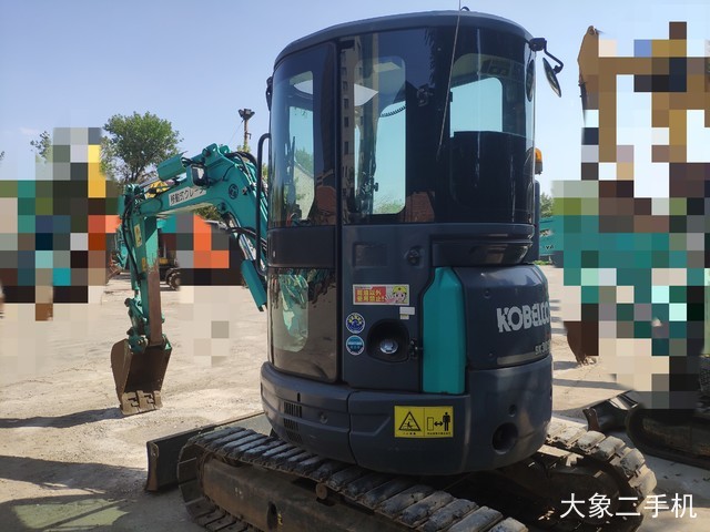 神钢 SK30SR-5 挖掘机