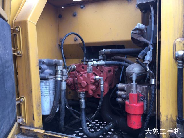 徐工 XE135B 挖掘机