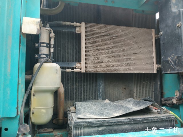 神钢 SK260LC-8 挖掘机