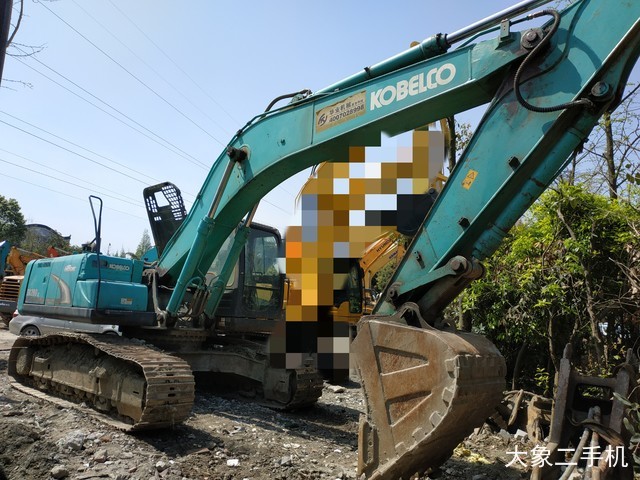 神钢 SK250-8 挖掘机